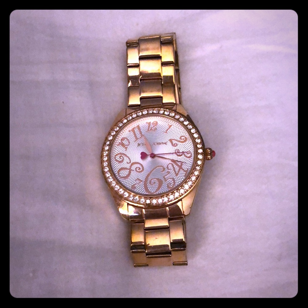 Gold Betsy Johnson watch 💋
